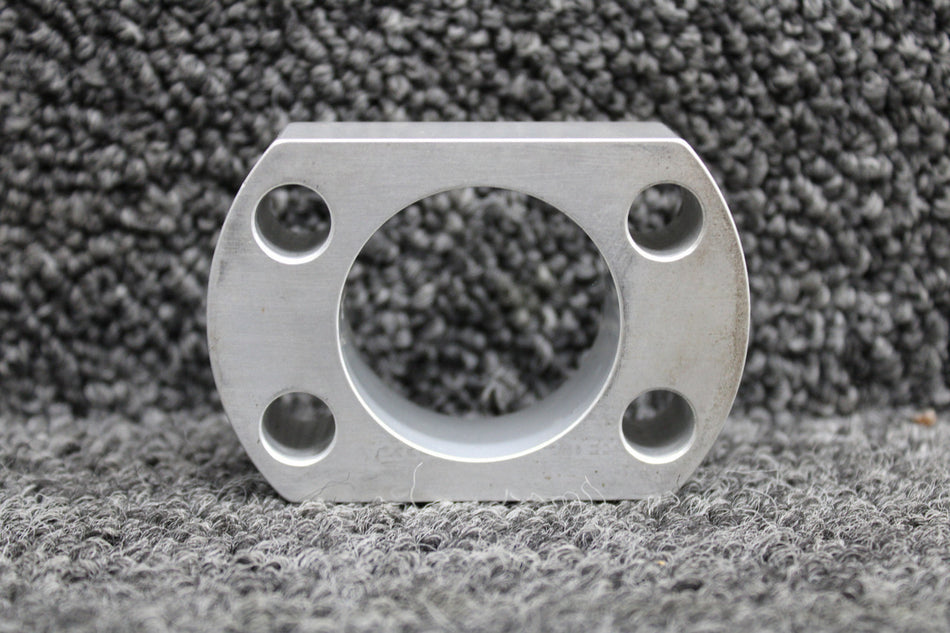 LA53321115 (Use: 2841100-11) Columbia LC41-550FG Main Axle Spacer