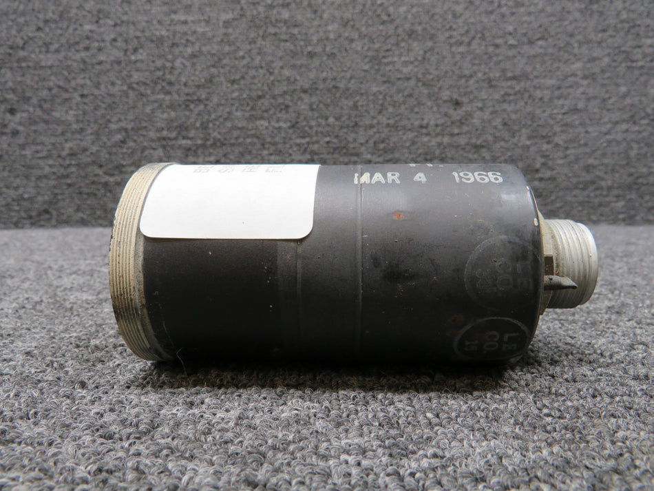162B3H (Alt: 50-324288-1) Lewis Oil Temperature Indicator (Painted Face) (28V)