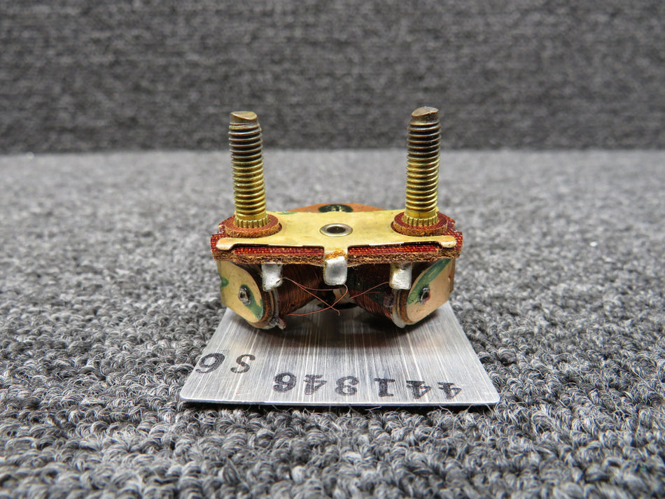 819136 Stewart-Warner Right Fuel Tank Quantity Indicator (Broken Needle) (Core)