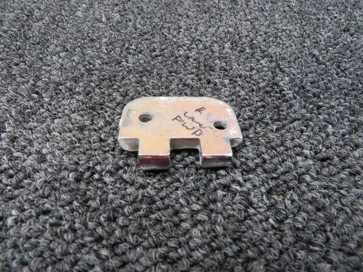 0711037-18 (Use: 0711037-11) Cessna Hinge Lower Stationary RH (White) BAS Part Sales | Airplane Parts