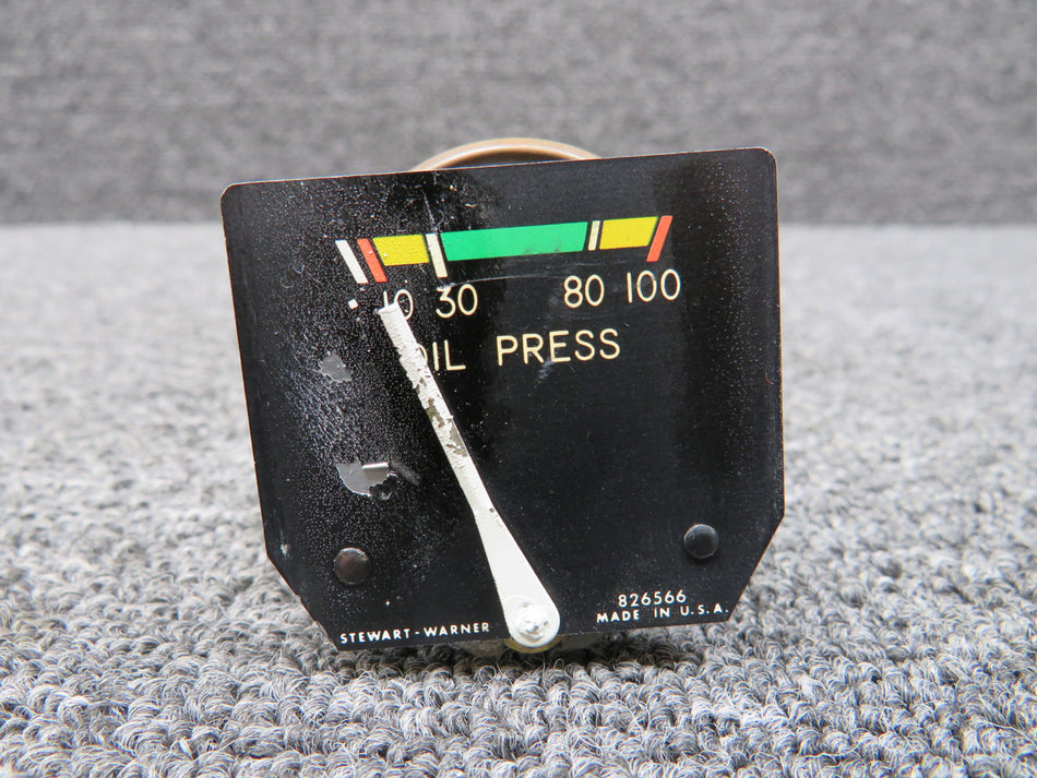 826566 Stewart-Warner Oil Pressure Gauge (Worn, Chipped Paint) (Range: 10-100)