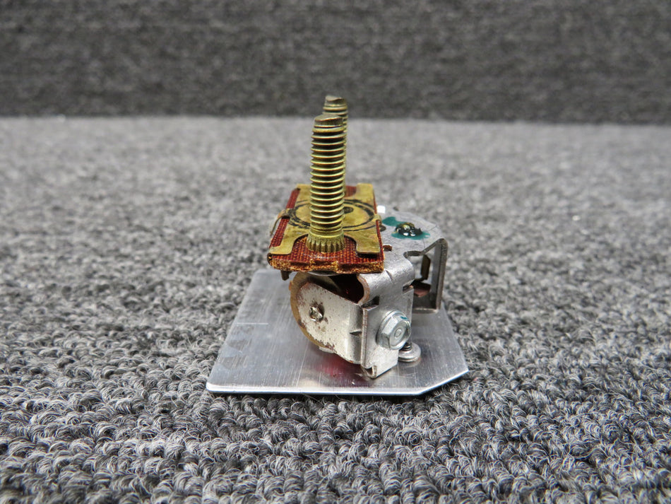 826567 Stewart-Warner Cylinder Head Temperature Indicator (Worn Face)