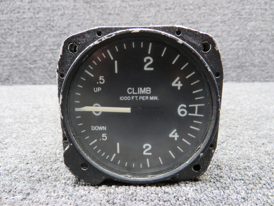 S203-2 Gates Learjet Rate of Climb Indicator (Worn Paint)
