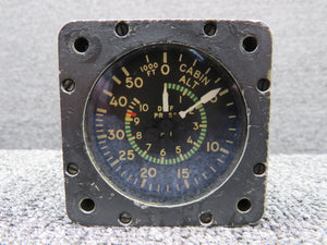 55035-1105 Aerosonic Dual Cabin Alt. Differential Pressure Indicator (Yellowed)