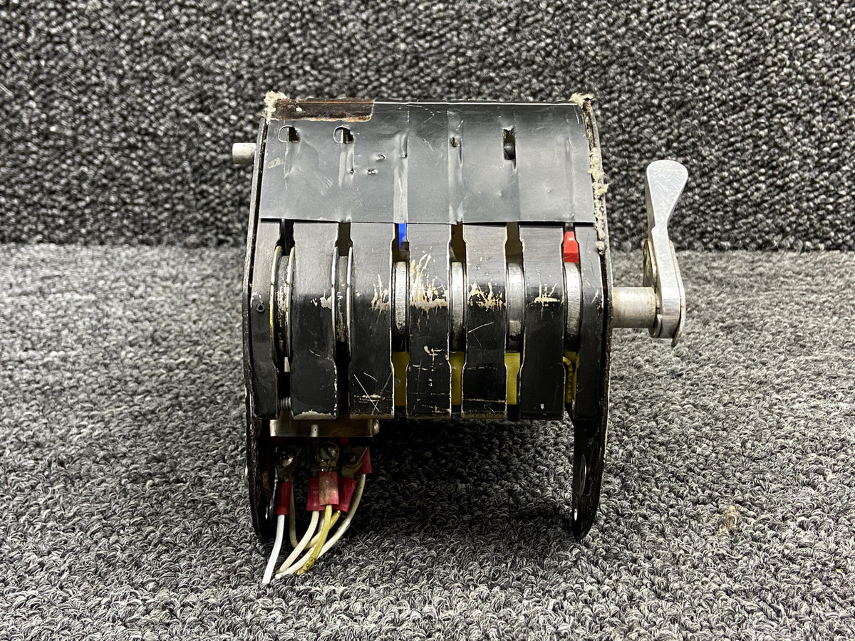 N8268YKW60-N8