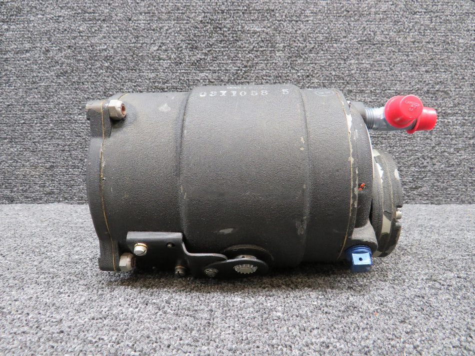 23-700 Garwin Inc Gyro Horizon Indicator