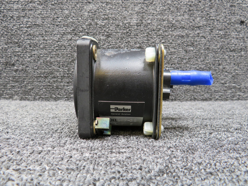 1G9-38 (Alt: 58-380017-3) Parker Suction Indicator, Lighted (Loose Gasket)