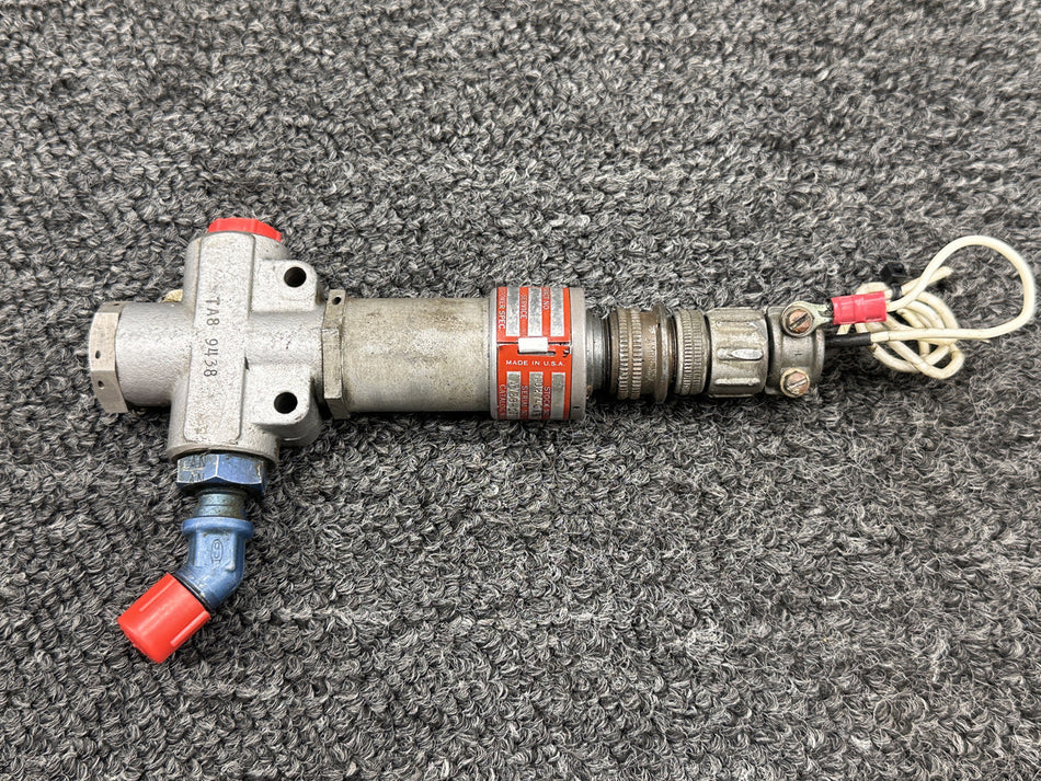 AV2B-1371 US General Controls Fuel Solenoid Valve Assembly (Volts: 12)