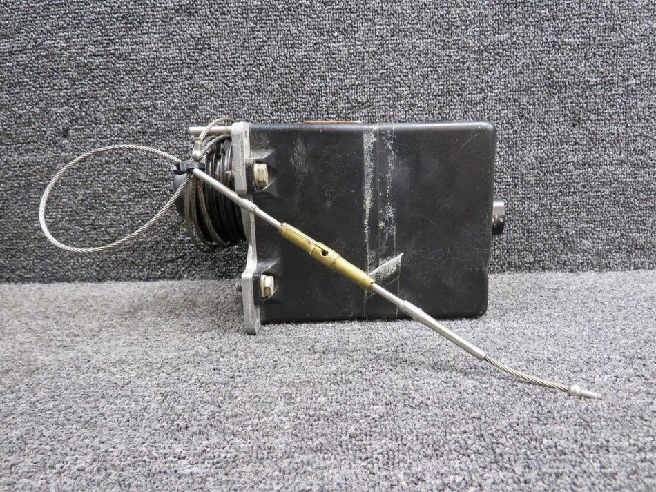065-0014-11 King Radio KSA-370 Servo Actuator with Servo Mount