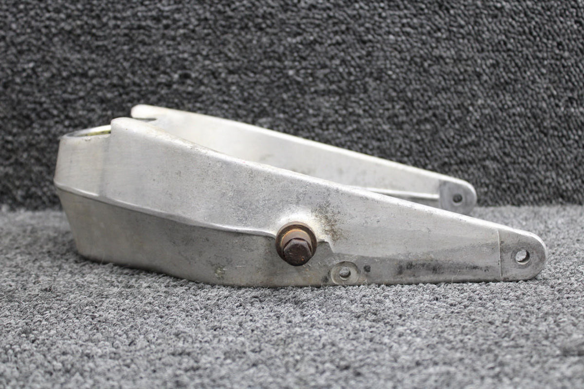 Grumman 702069-1 Grumman AA1B Nose Gear Fork