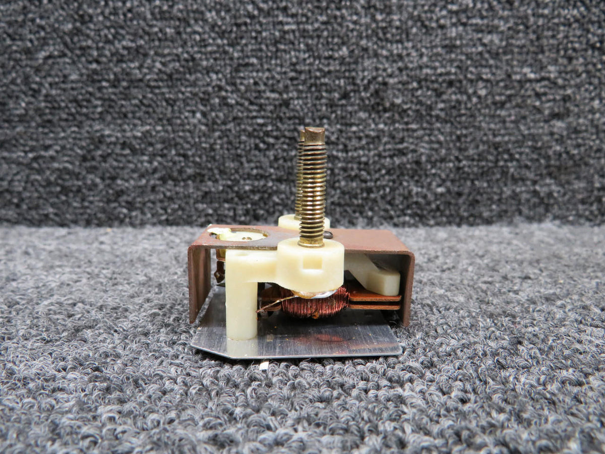 Stewart-Warner 819472 Stewart-Warner Volts Indicator (Broken Needle) (Core)