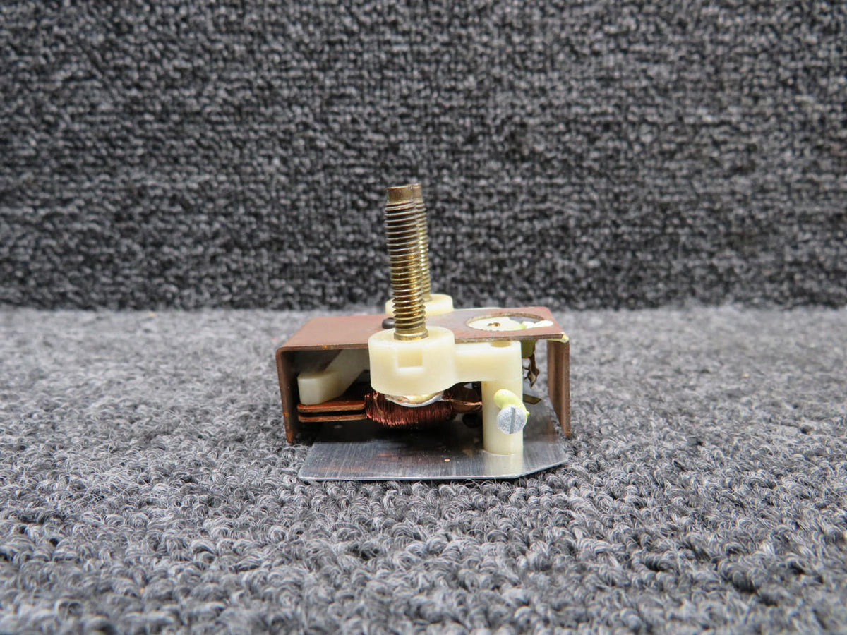 Stewart-Warner 819472 Stewart-Warner Volts Indicator (Broken Needle) (Core)