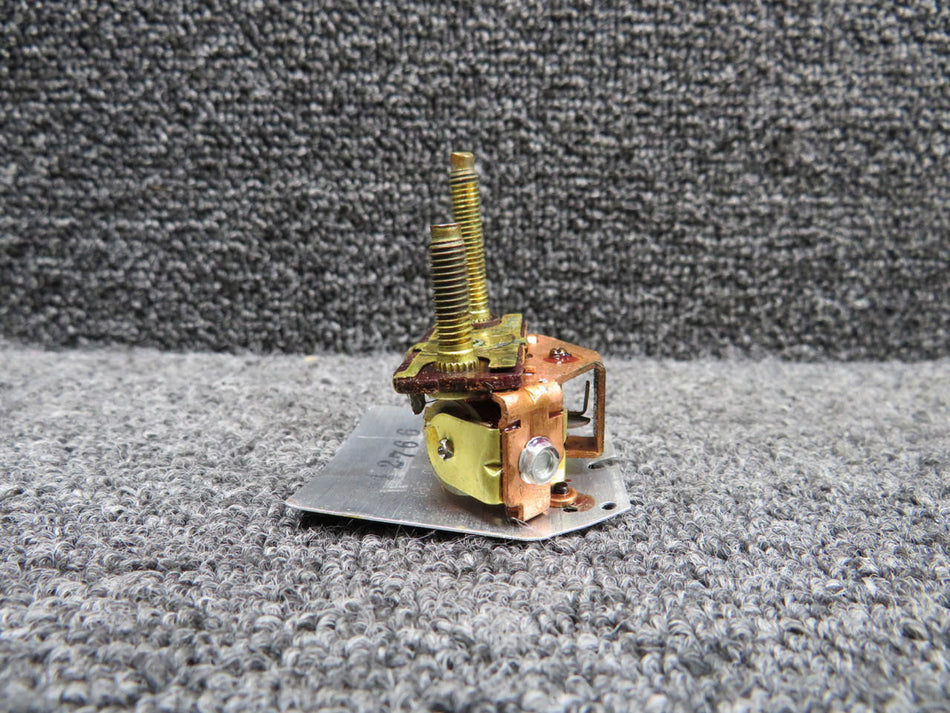 Stewart-Warner 817440 Stewart-Warner Indicator (Worn, Dented Face)