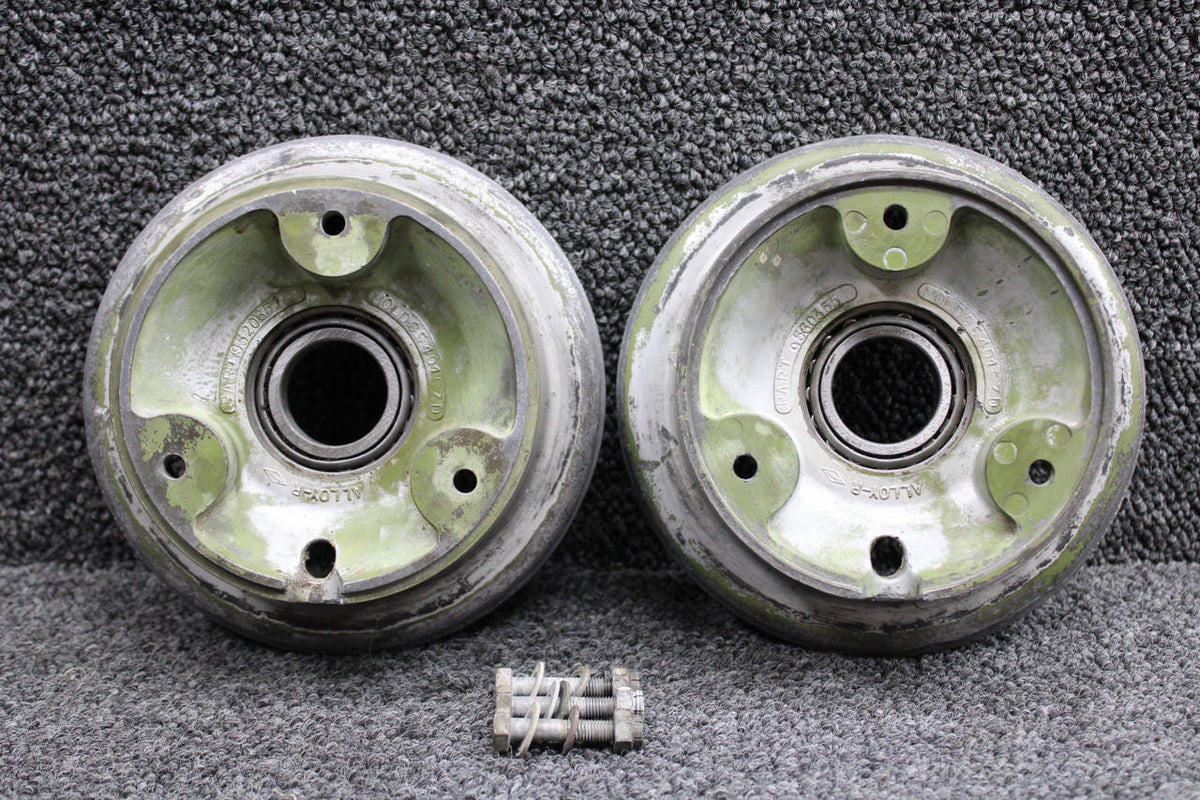 Goodyear 9520653 Goodyear PC18TC37 Nose Wheel 5.00-5 Assembly