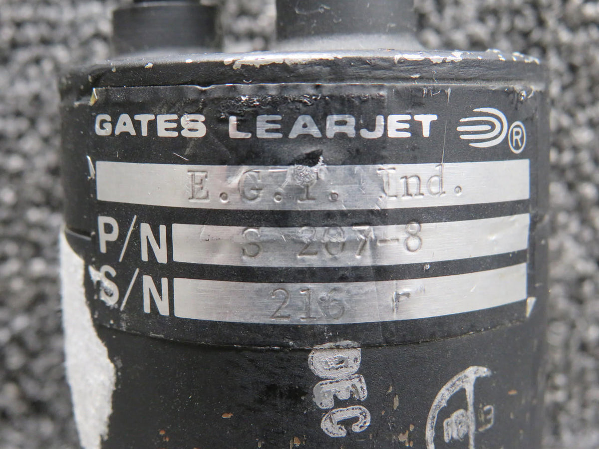 Learjet S-207-8 LearJet Exhaust Gas Temperature Indicator