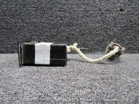 Does Not Apply DE134-12 VHF NAV Standby Control