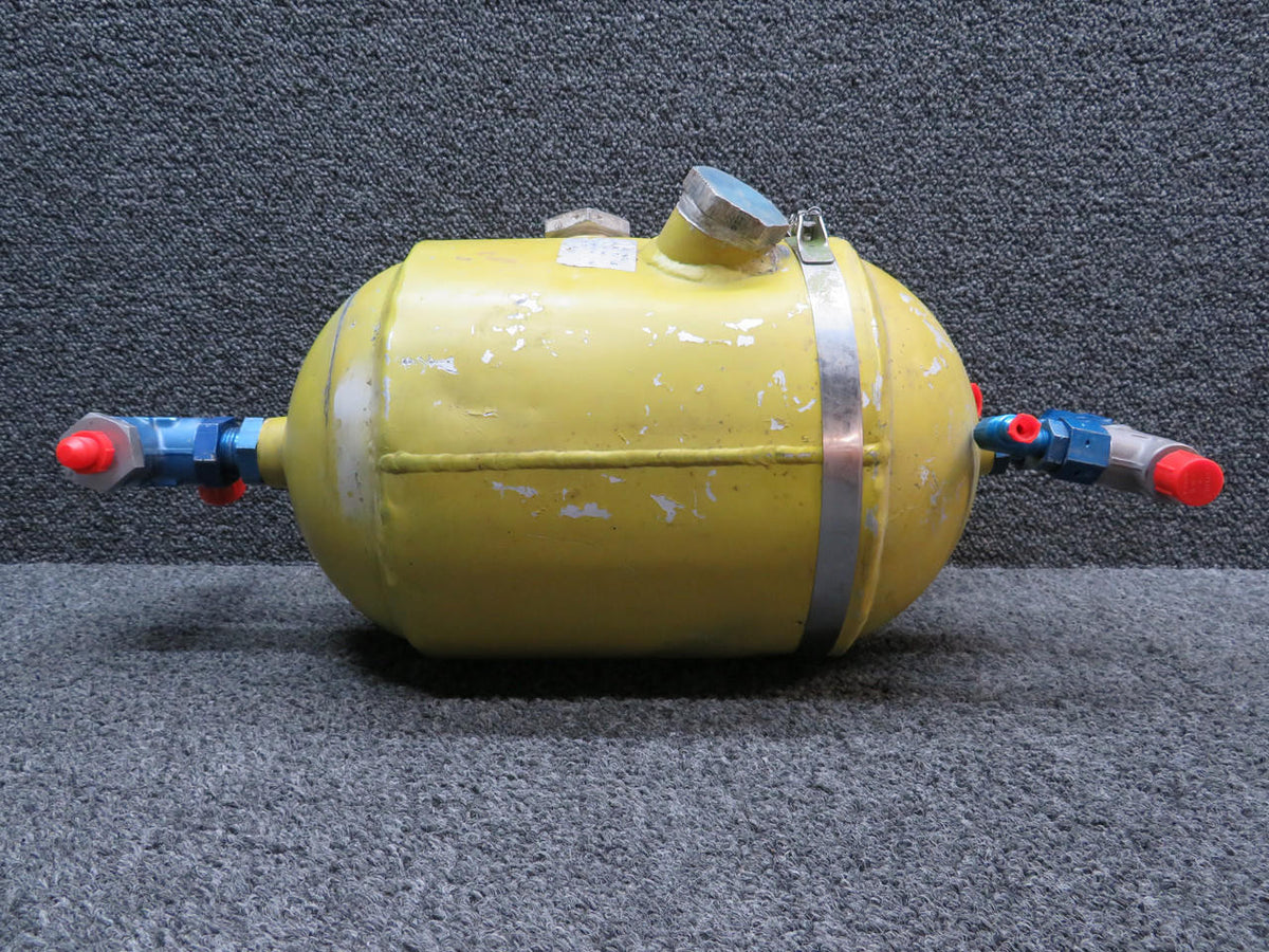 Learjet 2317075-10 Learjet 25 Hydraulic Reservoir (Dented) (Wear)