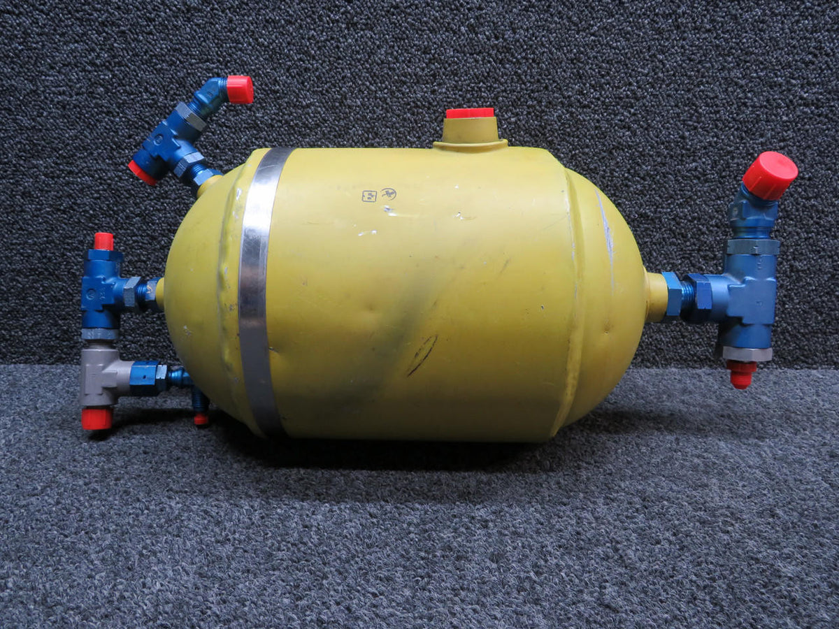 Learjet 2317075-10 Learjet 25 Hydraulic Reservoir (Dented) (Wear)