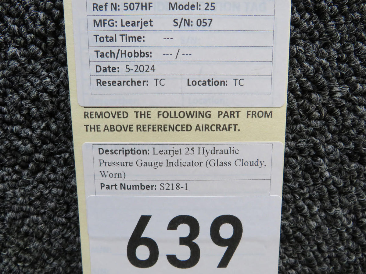 Learjet S218-1 Learjet 25 Hydraulic Pressure Gauge Indicator (Glass Cloudy, Worn)