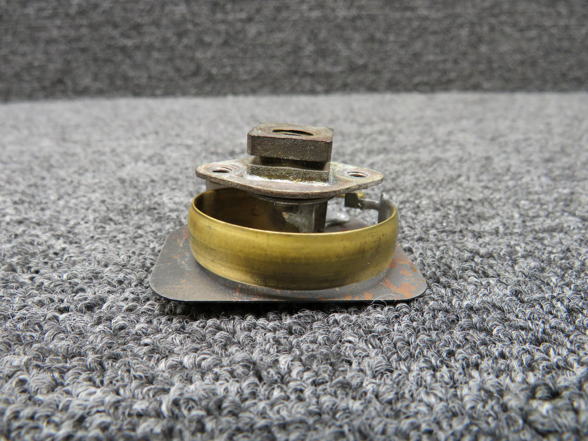 Does Not Apply Fuel Pressure Indicator (Worn, Faded Face)