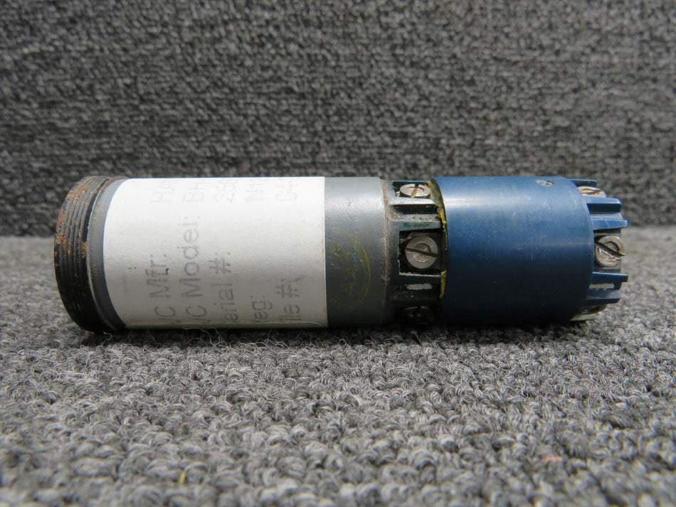 Sanwest S-532-2-54B Sanwest PSI Indicator (28V) (Cracked Inner Face)