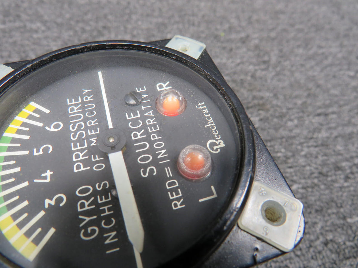 Airborne 1G4-5 Airborne Gyro Pressure Indicator (Worn Inner Face)