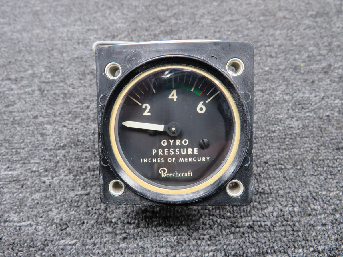 Airborne 1G9-31 Airborne Gyro Pressure Indicator, Lighted (Worn Inner Face)