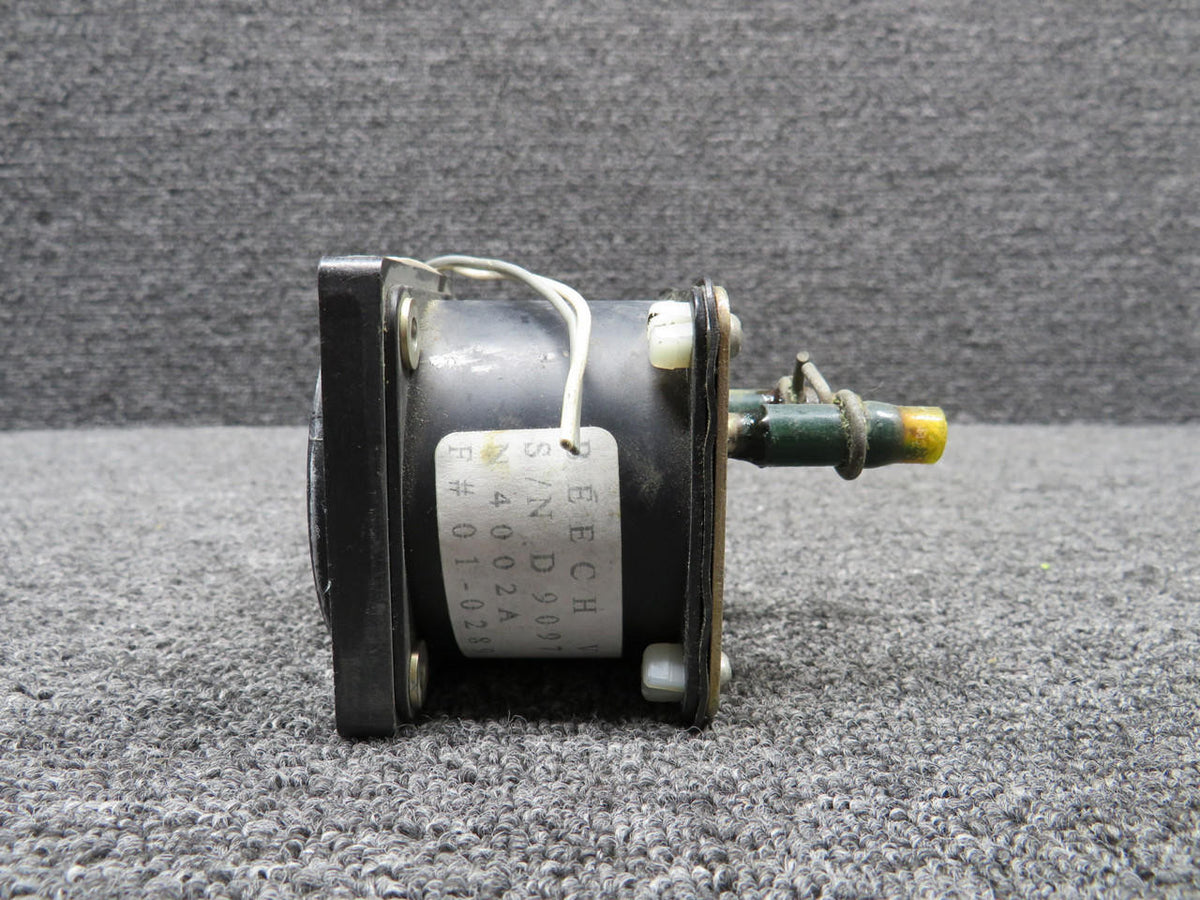 Airborne 1G9-31 Airborne Gyro Pressure Indicator, Lighted (Worn Inner Face)