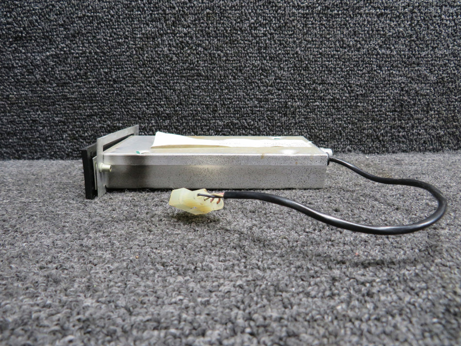 Delta 303 Genave Marker Beacon Receiver (Chipped Corner)