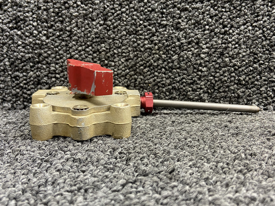 HE7001-5 Janitrol Fuel Selector Control Valve Assembly LH w Handle