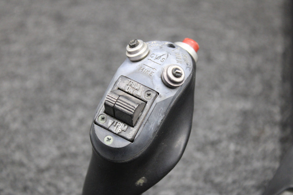 82830-002 Piper PA46-310P Control Wheel Assy LH w Switches (L: 13.25”, D: 1.5”)