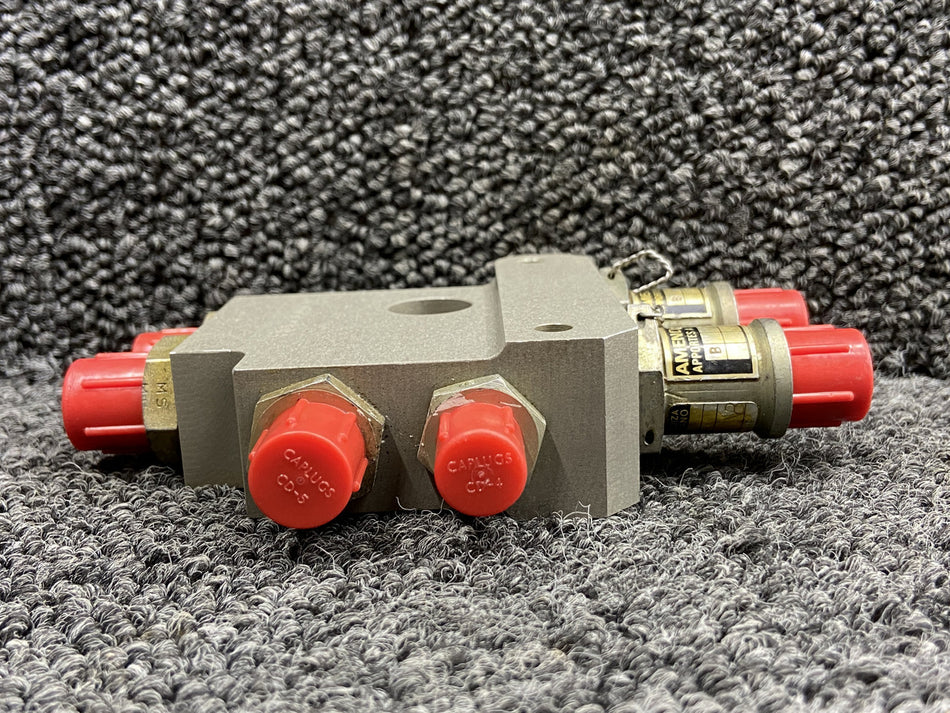 F10A740007, 285685 Falcon 10 Hydraulic Union Block w Clapets