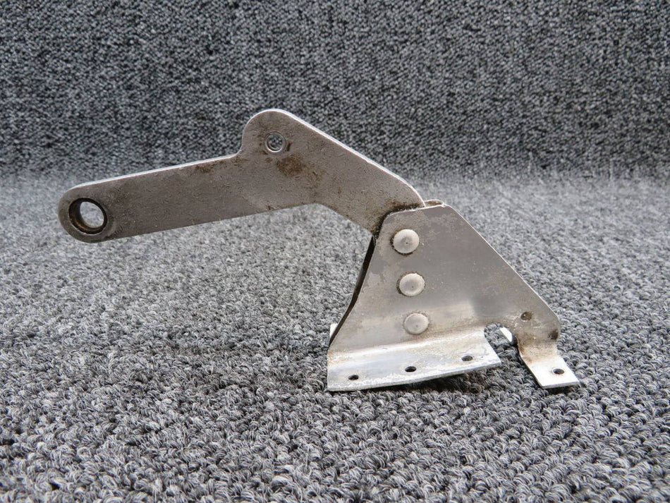 2213106-1 Cessna 182RG Bracket Assembly Center LH Hinge Nose Gear