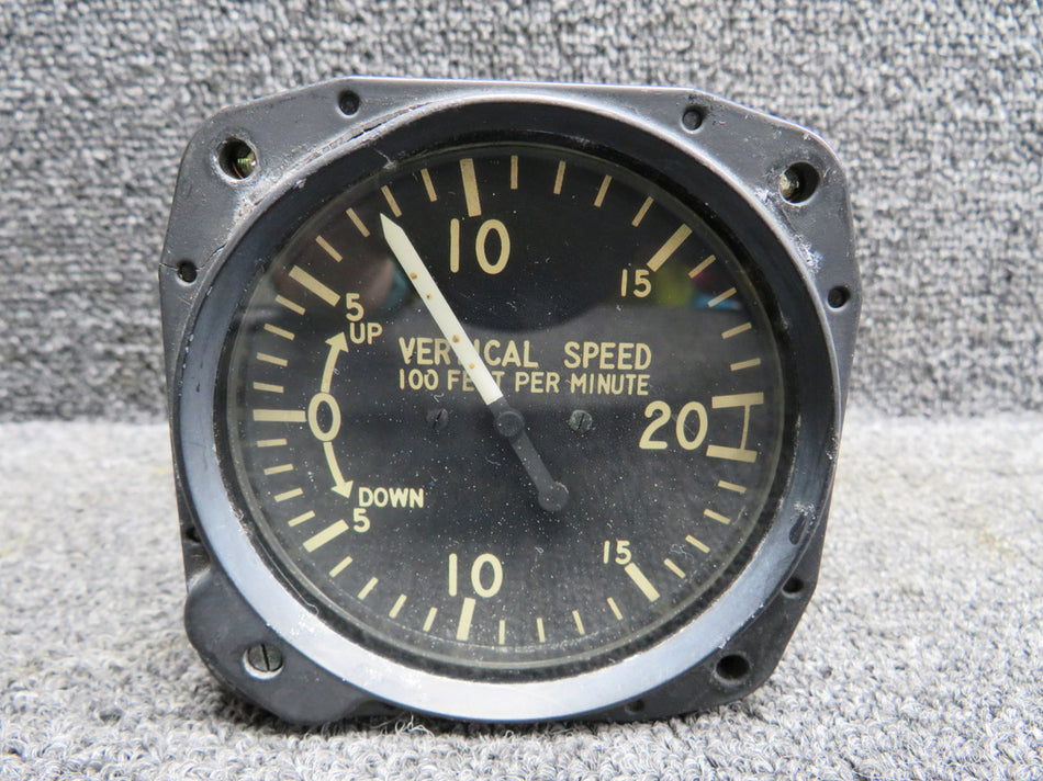 7000P (Alt: CA-52-1A) United Instruments Vertical Speed Indicator