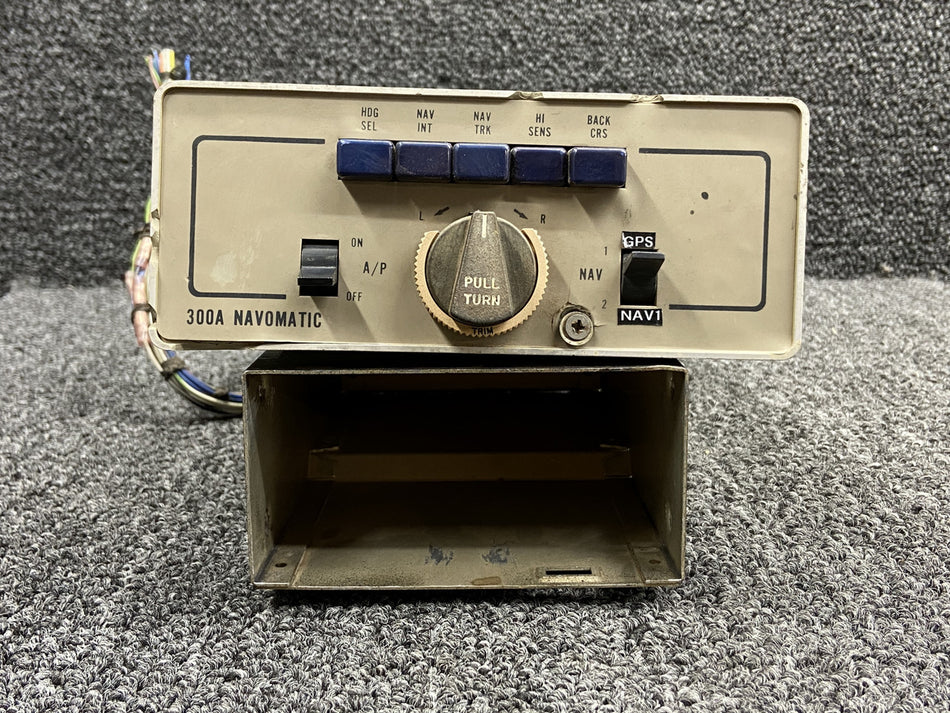 42660-1201 ARC CA-395A Computer Amplifier Radio w Tray & Mod (14-28V)