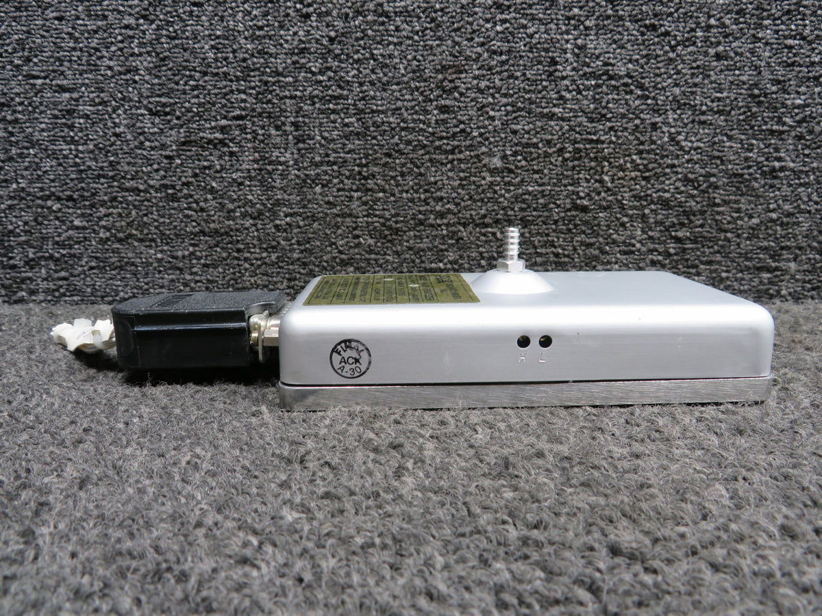 N877CM-12KW