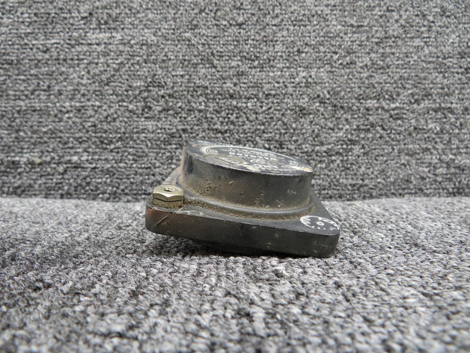 50-380013-5 Wakmann Clock (Worn Knob and Cracked Glass)