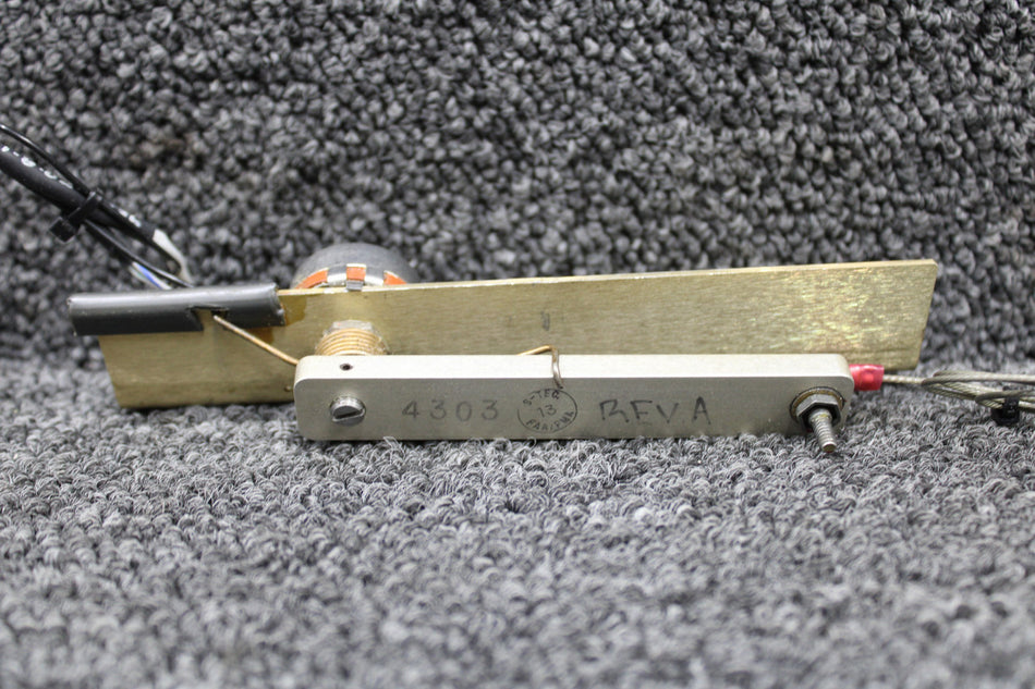 S-Tec 55X Flap Position Arm and Sensor Assembly