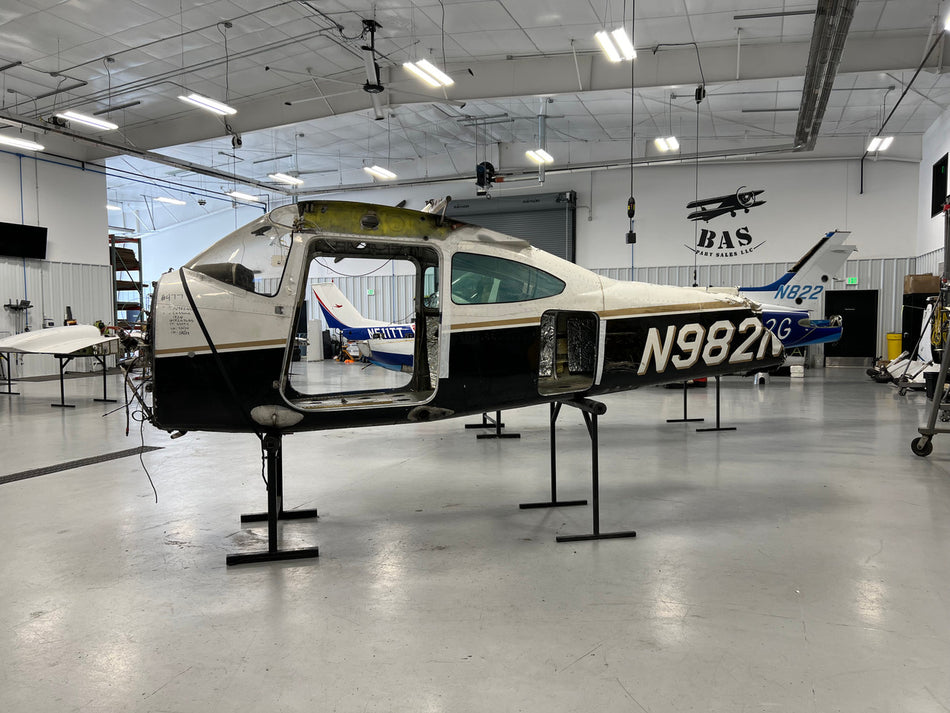 Cessna 182Q Fuselage w Bill of Sale, Data Tag, Airworthiness, and Logs