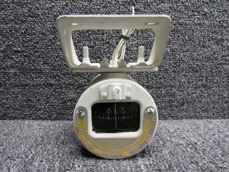 Windshield Mounted Compass Indicator, Lighted (White) (Box Mount)