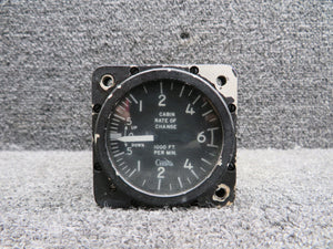 CM3215-1 Instruments Inc. Rate of Change Indicator (Chipped Paint)