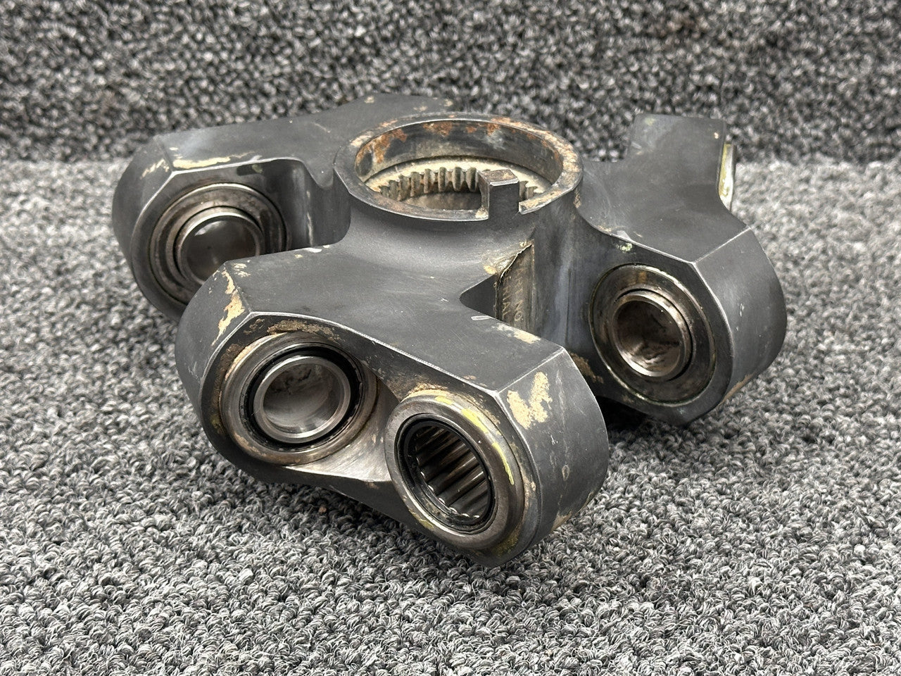 269A5325-1 Hughes Schweizer 269C Main Rotor Hub and Shaft – BAS