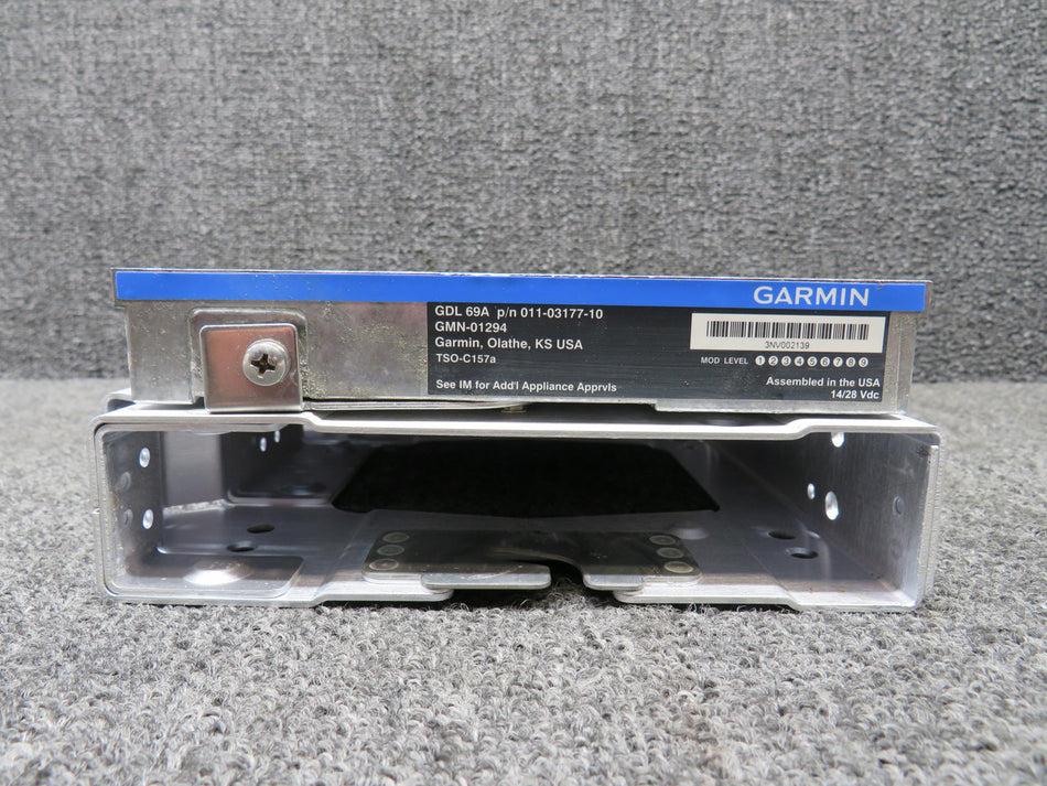 011-03177-10 Garmin GDL-69A SXM Satellite Audio Data Link with Tray (14-28V)
