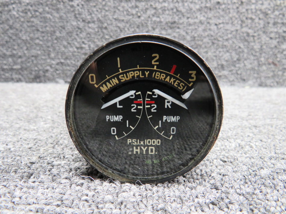 S214-1-60K Weston Tri Pressure Brake Indicator (Worn Face)