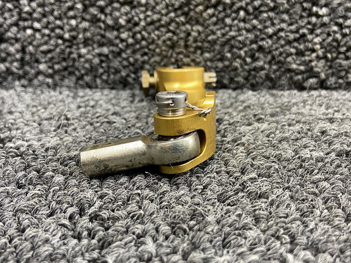 Kodiak 100-172-2061 Kodiak 100 FOD Door Lever Inertial Separator Arm