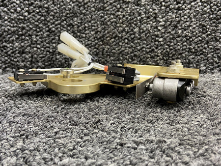 Kodiak 100-172-2320-D01 Kodiak 100 Inertial Separator Limit Switch Retainer