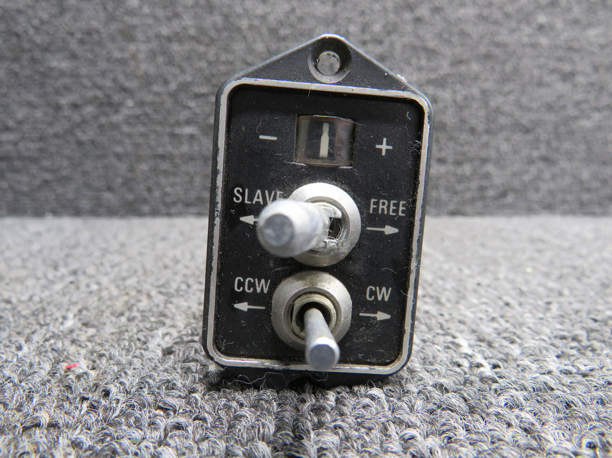 Bendix KA-51B Slaving Accessory (Worn Data Plate) (Broken Mount)