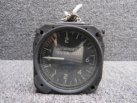 Aerosonic RC60V Aerosonic Instantaneous Rate of Climb Indicator, Lighted (Range: 6000 ft)