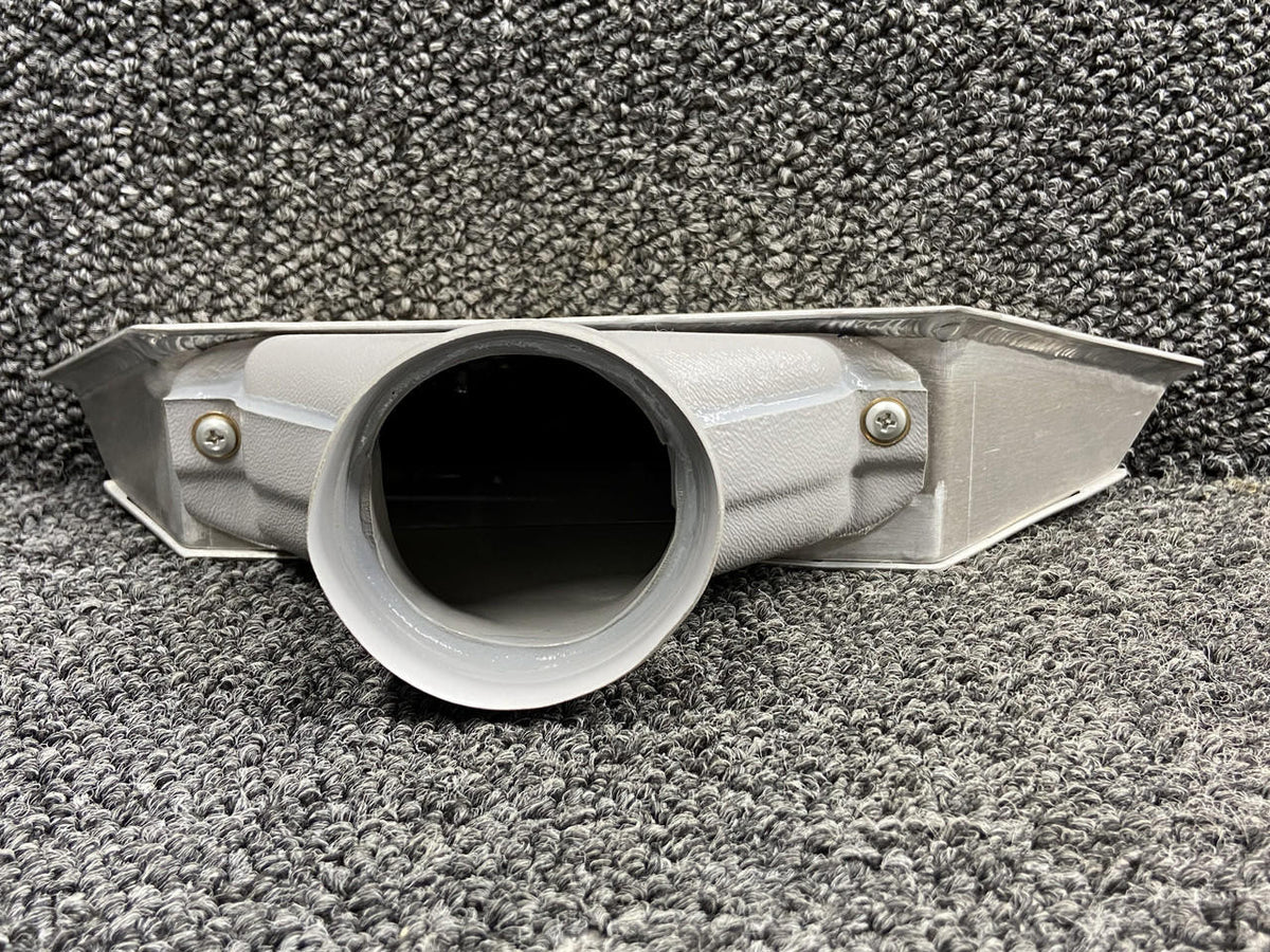 Kodiak 100-821-5210-D01, 100-821-3040 Kodiak 100 Defog Diffuser Assy LH w Stub