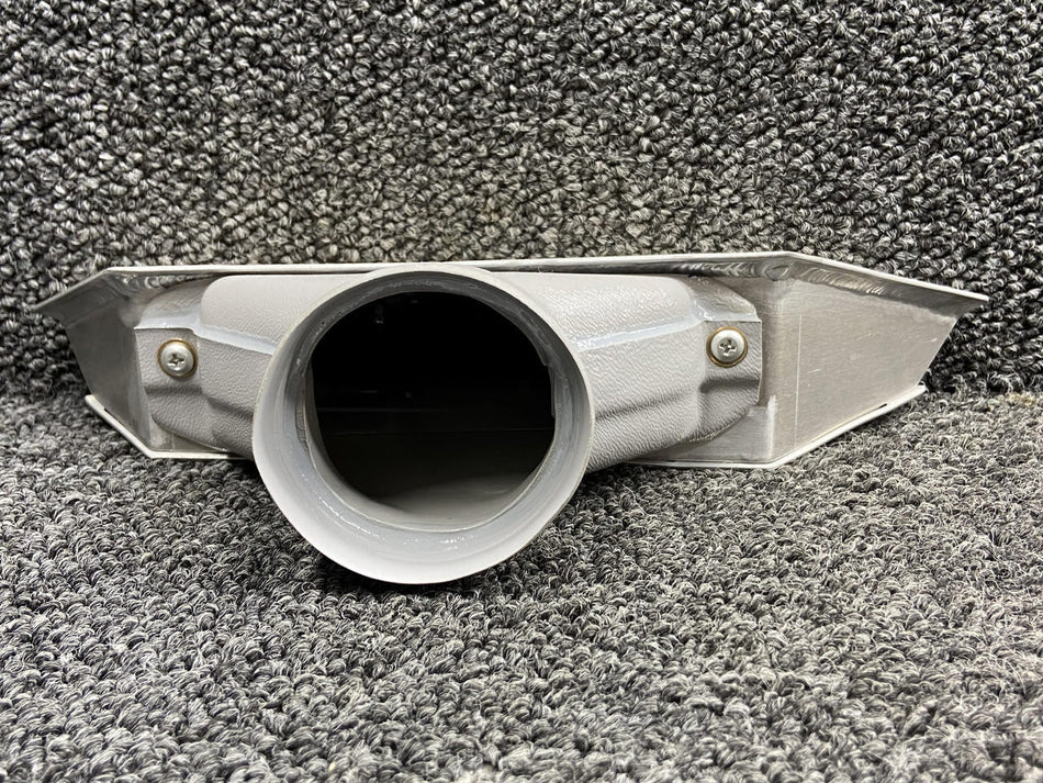 Kodiak 100-821-5210-D01, 100-821-3040 Kodiak 100 Defog Diffuser Assy LH w Stub